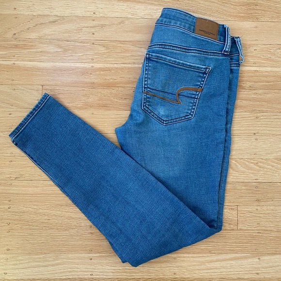 American Eagle Outfitters Denim - American Eagle jegging super stretch size 4